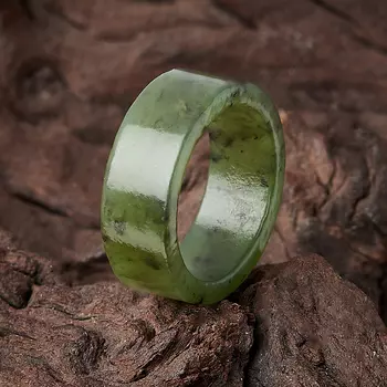Кольцо нефрит зеленый (цельное) размер 18,5