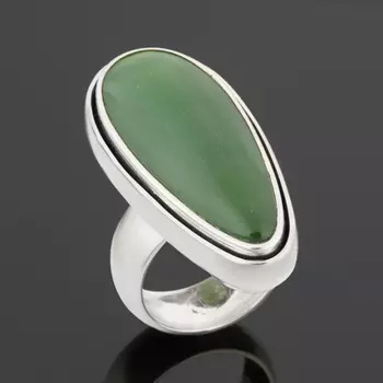 Кольцо нефрит зеленый (серебро 925 пр.) размер 18,5