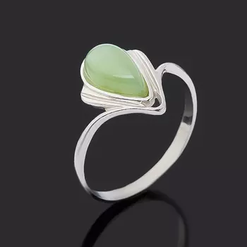 Кольцо нефрит зеленый (серебро 925 пр. родир. бел.) размер 18