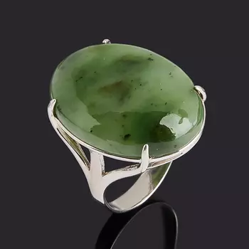 Кольцо нефрит зеленый (серебро 925 пр. родир. бел.) размер 18