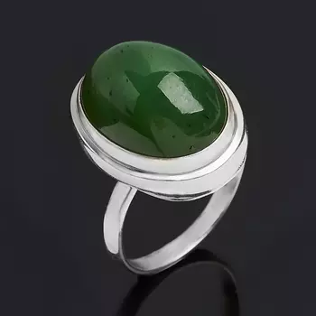 Кольцо нефрит зеленый (серебро 925 пр.) размер 17,5