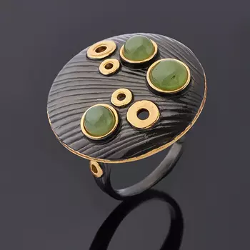 Кольцо нефрит зеленый (серебро 925 пр. позолота, родир. черн.) размер 17,5