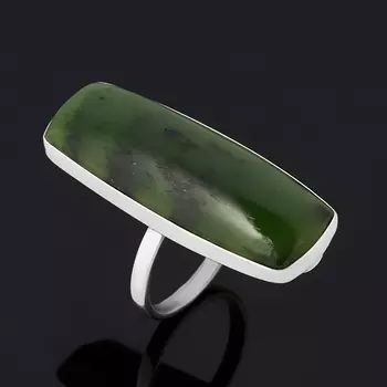 Кольцо нефрит зеленый (серебро 925 пр.) размер 18