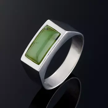 Кольцо нефрит зеленый (серебро 925 пр.) размер 19,5