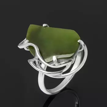 Кольцо нефрит зеленый (серебро 925 пр.) размер 19