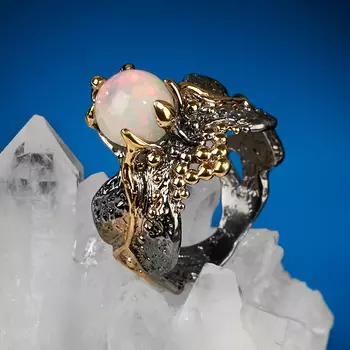 Кольцо опал благородный белый (серебро 925 пр. позолота, родир. сер.) размер 18