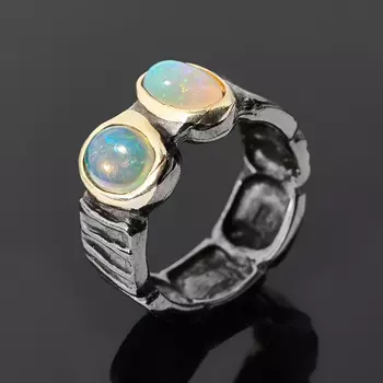 Кольцо опал благородный белый (серебро 925 пр. позолота, родир. черн.) размер 18