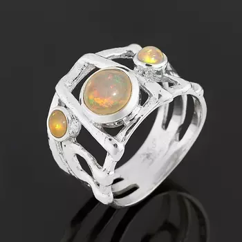 Кольцо опал благородный желтый (серебро 925 пр.) размер 19