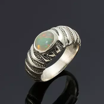 Кольцо опал благородный желтый (серебро 925 пр.) размер 18