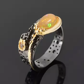 Кольцо опал благородный желтый (серебро 925 пр. позолота, родир. черн.) размер 18,5