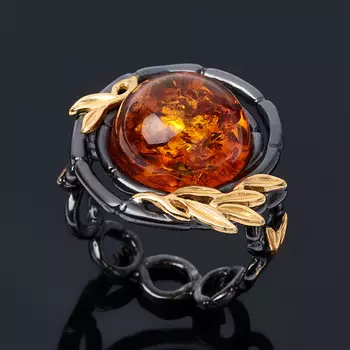 Кольцо янтарь пресс (серебро 925 пр. позолота, родир. черн.) размер 17