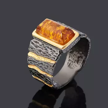 Кольцо янтарь (серебро 925 пр. позолота, родир. черн.) размер 17,5