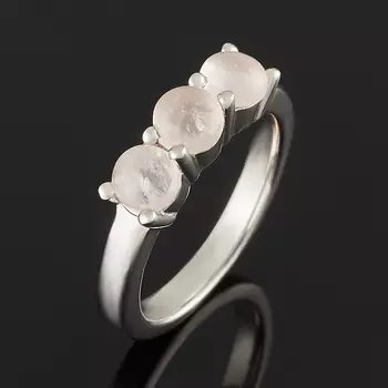 Кольцо розовый кварц (серебро 925 пр.) размер 17,5