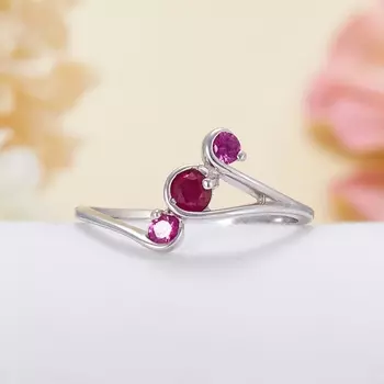 Кольцо рубин огранка (серебро 925 пр.) размер 17,5