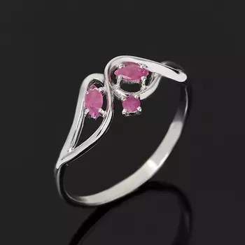 Кольцо рубин огранка (серебро 925 пр. родир. бел.) размер 16,5