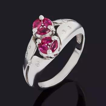 Кольцо рубин (серебро 925 пр. родир. бел.) огранка размер 17