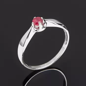 Кольцо рубин (серебро 925 пр. родир. бел.) огранка размер 17