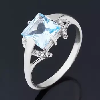 Кольцо топаз голубой огранка (серебро 925 пр.) размер 17