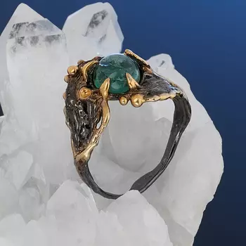 Кольцо турмалин зеленый (верделит) (серебро 925 пр. родир. черн. позолота) размер 17,5