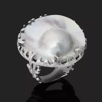 Кольцо жемчуг мабэ серый (серебро 925 пр. оксидир.) размер 19