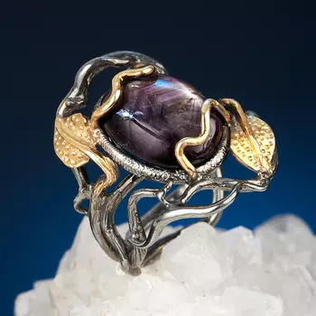 Кольцо звездчатый корунд (серебро 925 пр. позолота, родир. черн.) размер 18,5