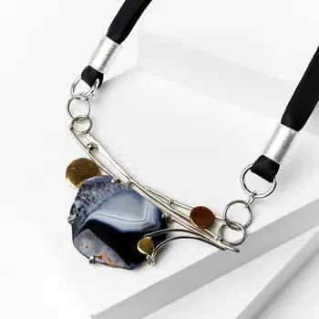 Колье агат серый (кожа натуральная, нейзильбер) 58 см (+7 см)