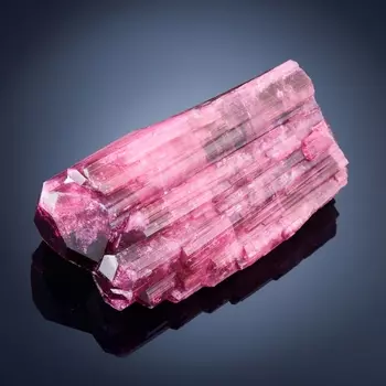 Кристалл турмалин полихромный (сросток) S 3х3,5х7 см