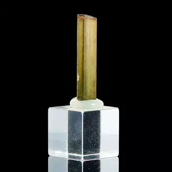 Кристалл турмалин зеленый (верделит) (на подставке) 5,5х27 мм