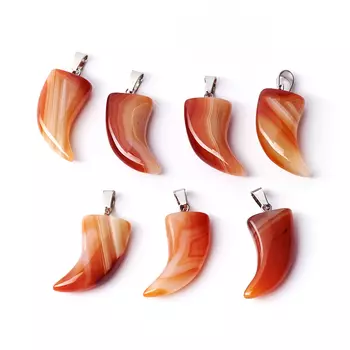 Кулон агат красный (биж. сплав) клык 3,5-4 см