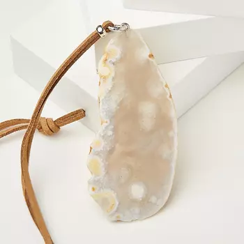 Кулон агат серый (биж. сплав, текстиль) срез