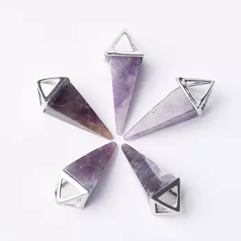 Кулон аметист треугольник (биж. сплав) 4-4,5 см