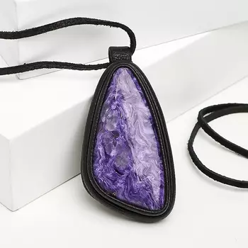 Кулон чароит (кожа натуральная)