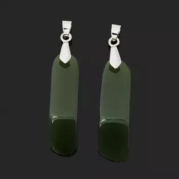 Кулон нефрит зеленый (биж. сплав) 5,5 см