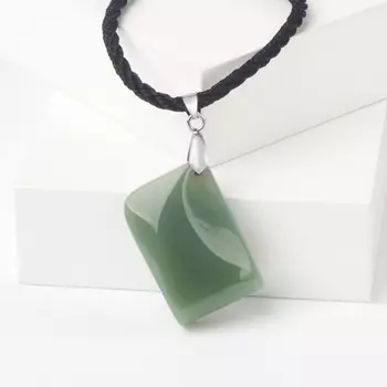 Кулон нефрит зеленый (биж. сплав) 5 см