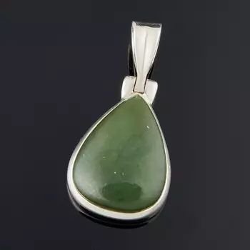 Кулон нефрит зеленый (серебро 925 пр.) капля