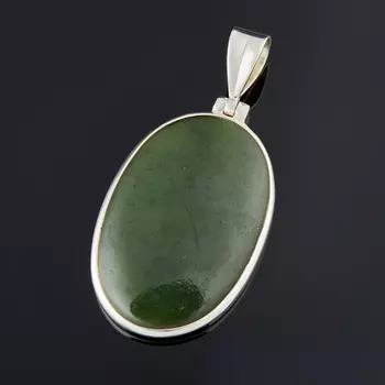 Кулон нефрит зеленый (серебро 925 пр.) овал