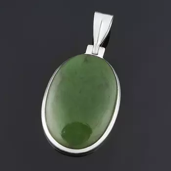 Кулон нефрит зеленый (серебро 925 пр.) овал