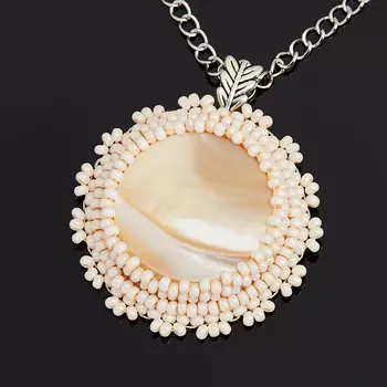 Кулон перламутр бежевый (биж. сплав)