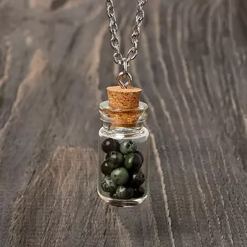 Кулон яшма зеленая (биж. сплав) бутылочка 3,5 см