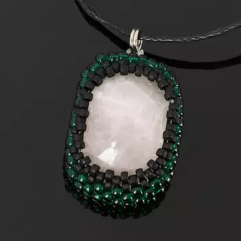 Кулон розовый кварц (текстиль)