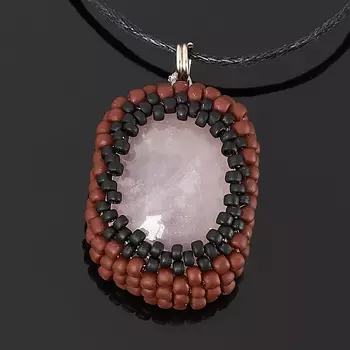 Кулон розовый кварц (текстиль)