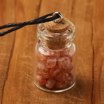 Кулон солнечный камень (биж. сплав, стекло, текстиль) бутылочка огранка 3 см