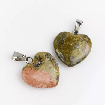 Кулон унакит (биж. сплав) сердечко 2,5-3 см