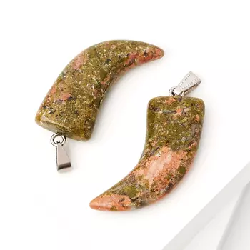 Кулон унакит клык (биж. сплав) 5 см