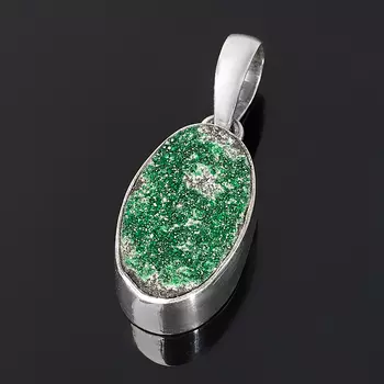 Кулон уваровит (щетка) овал (серебро 925 пр.)