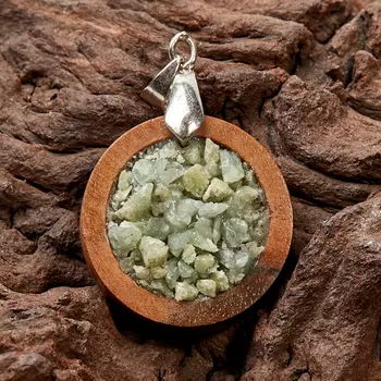 Кулон жадеит круг (дерево)