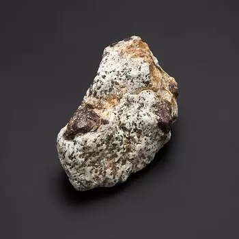 Образец гранат альмандин XS