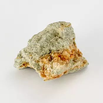 Образец гранат гроссуляр XS