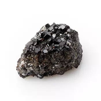 Образец гранат меланит XXS