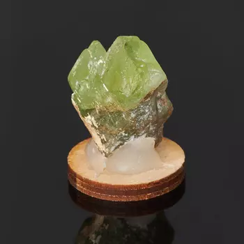 Образец хризолит (2,5-3 см)